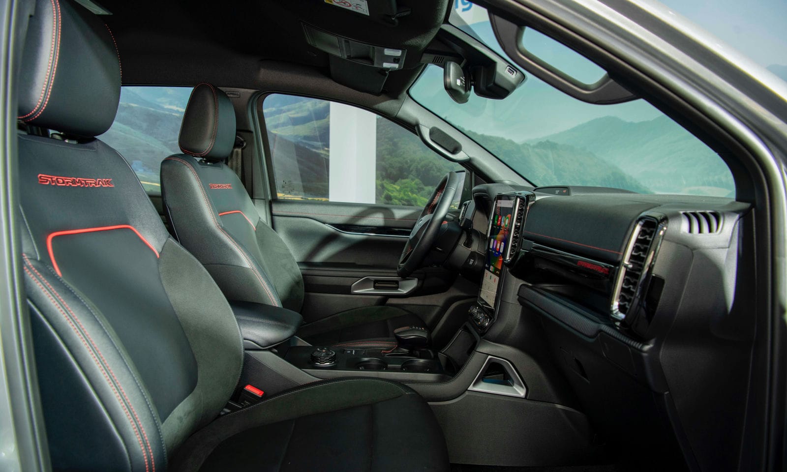 Ford Ranger Stormtrak ra mắt, giá 1,039 tỷ đồng 21 Ford Ranger Stormtrak ra mắt, giá 1,039 tỷ đồng ranger Stormtrak 6 Ford Ranger Stormtrak ra mắt, giá 1,039 tỷ đồng